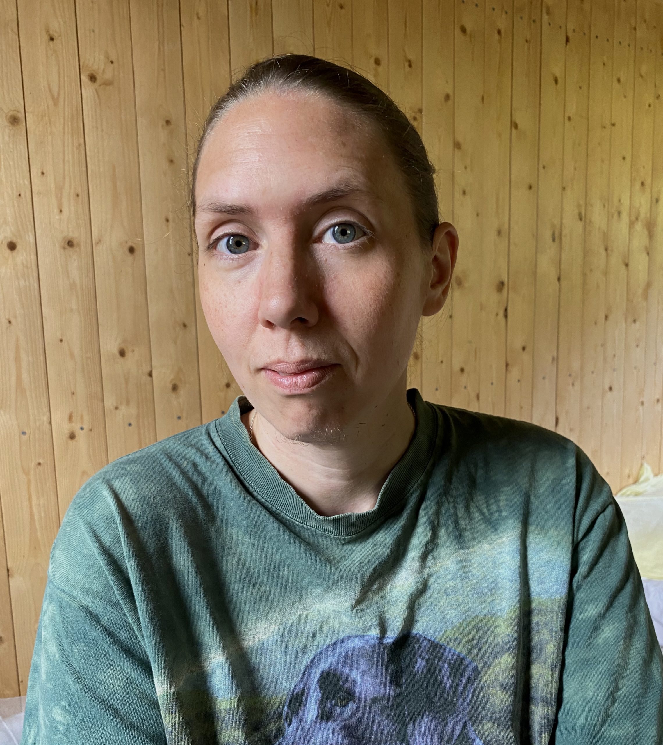 Porträttbild av Iris Smeds, IASPIS Stipendiat 2023.
