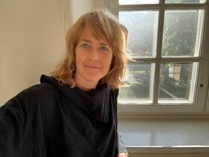 Fotoporträtt på danskonstnären Anna Pehrsson.